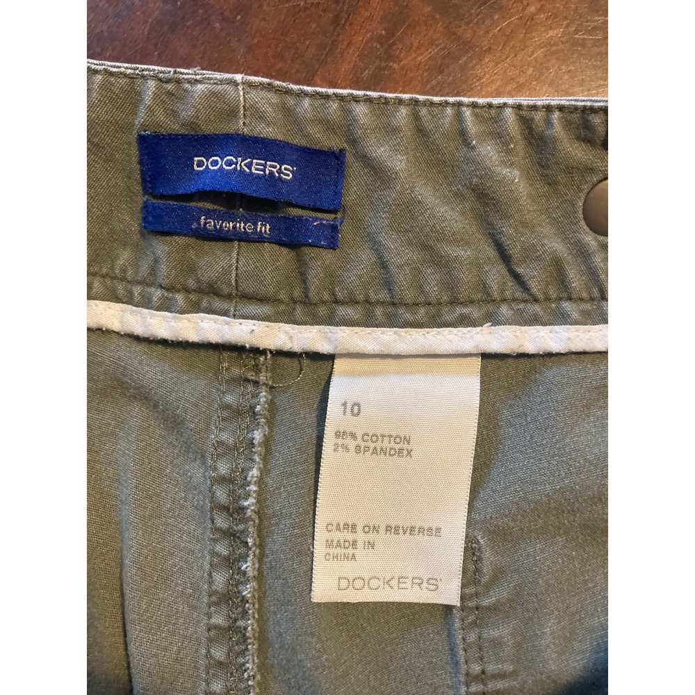 Dockers Favorite Fit Capri Pants Womens 10 Olive Green Stretch Cropped Khakis - Picture 3 of 3
